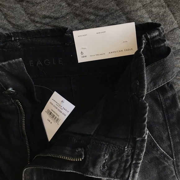 AE Paperbag Denim Mom cotton Short, high rise with belt, Onyx Black, size 6 - Picture 8 of 8